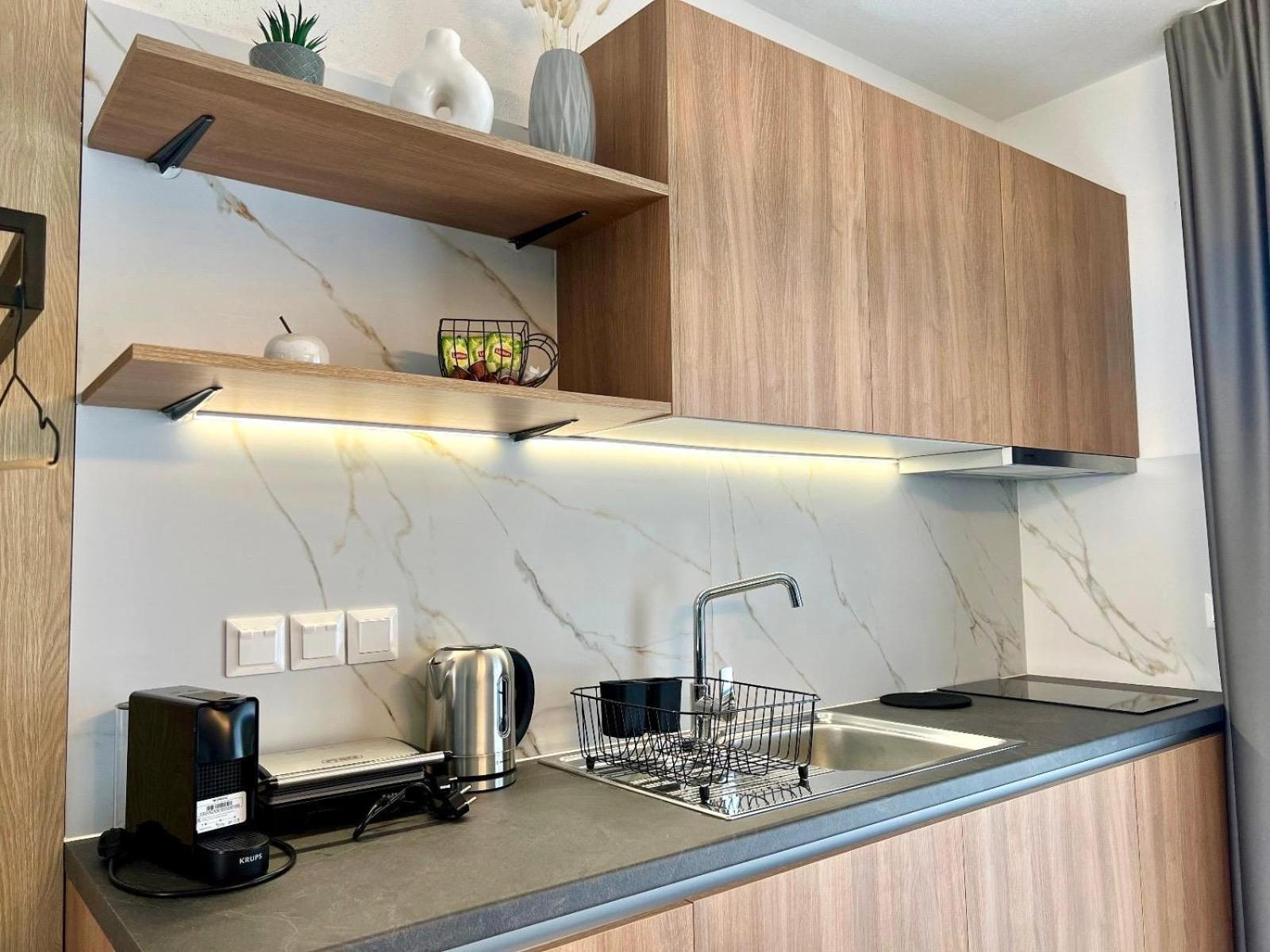 Four Shades Luxury Suites Sarti Buitenkant foto