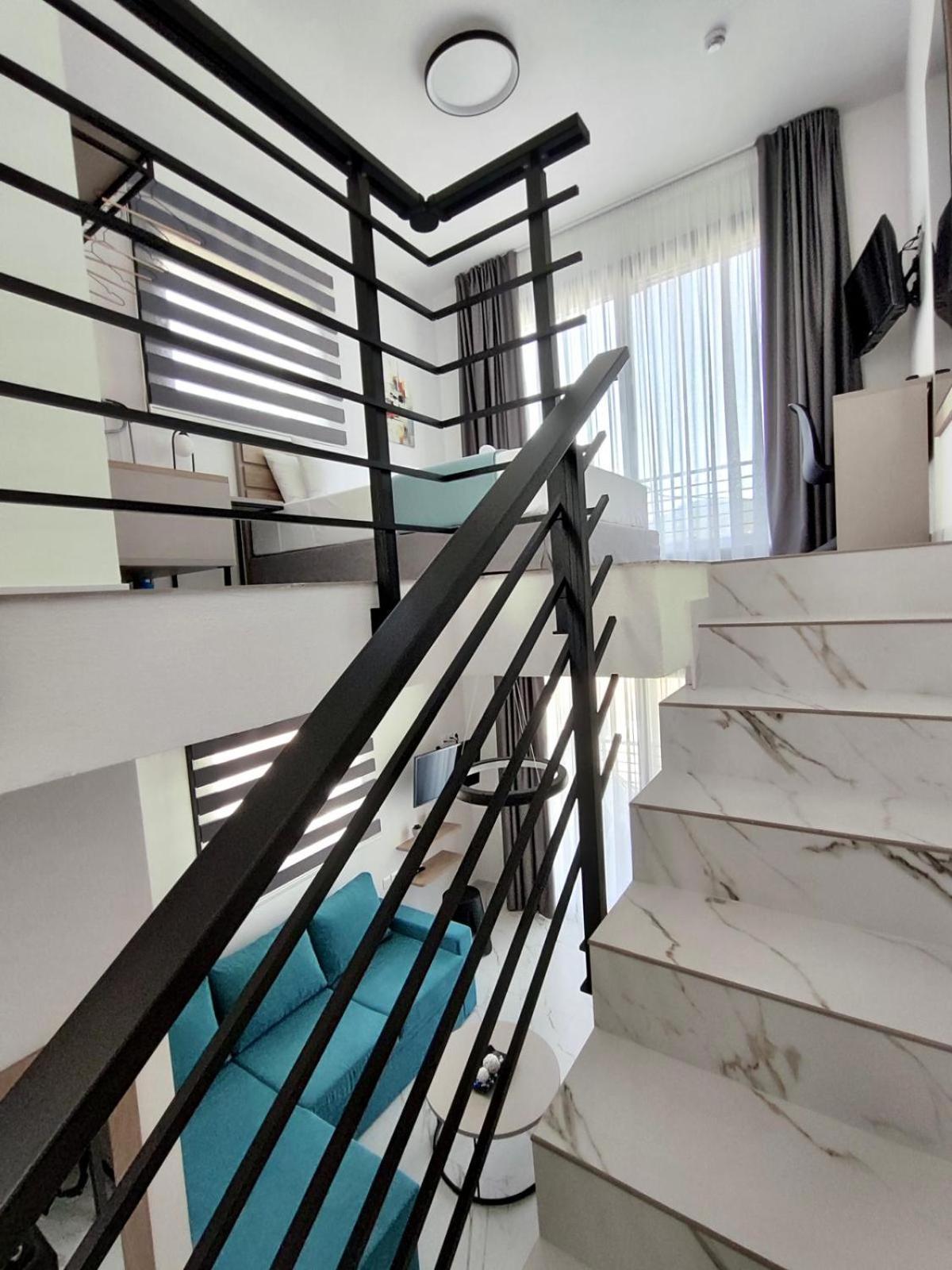 Four Shades Luxury Suites Sarti Buitenkant foto