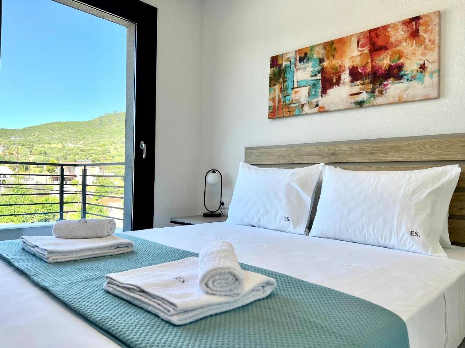 Four Shades Luxury Suites Sarti Buitenkant foto