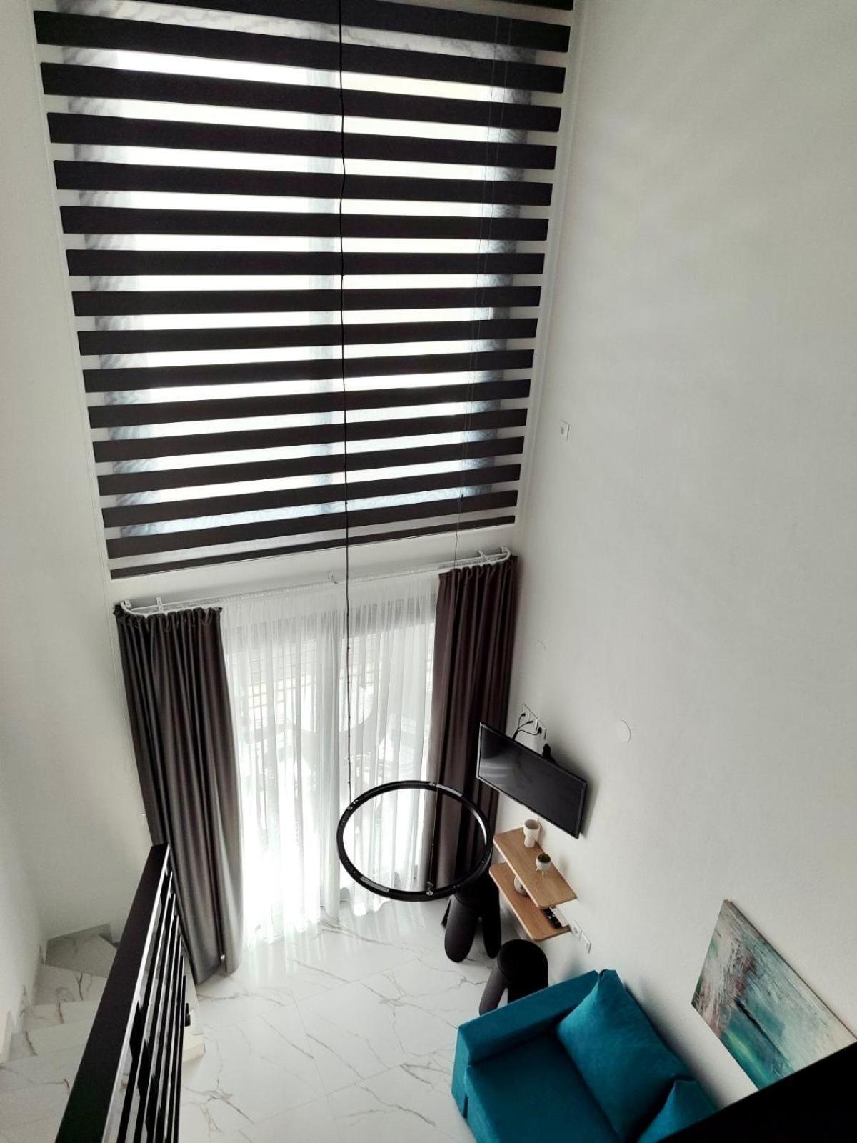 Four Shades Luxury Suites Sarti Buitenkant foto