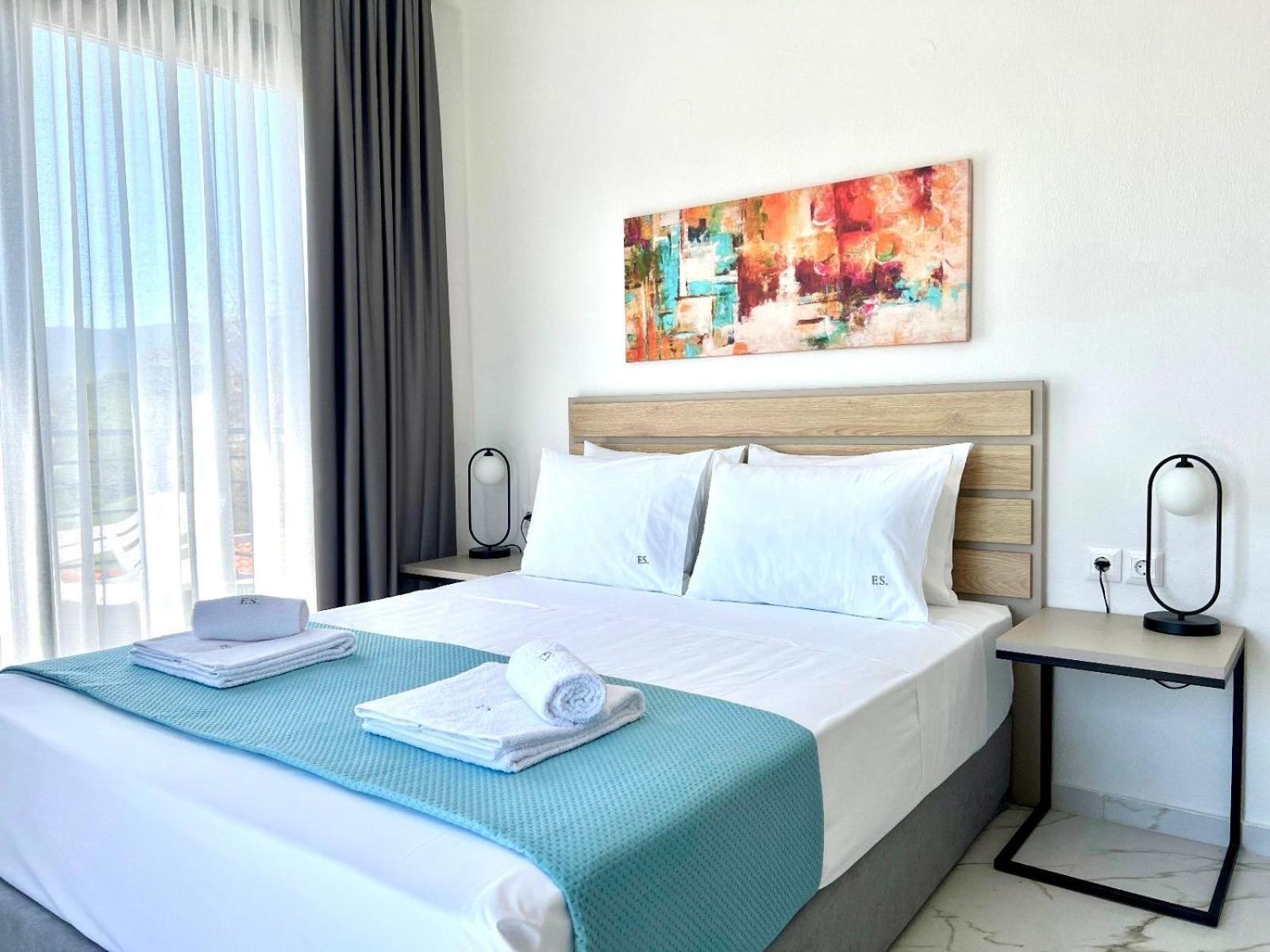 Four Shades Luxury Suites Sarti Buitenkant foto