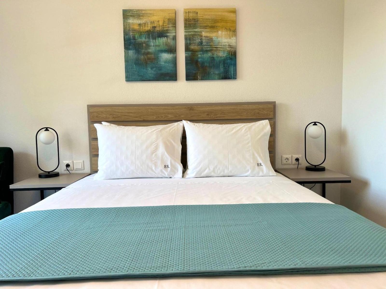 Four Shades Luxury Suites Sarti Buitenkant foto