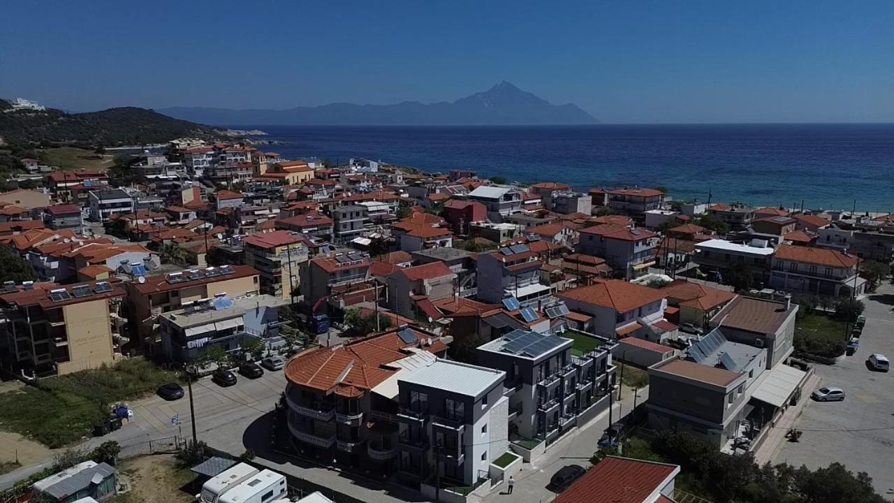 Four Shades Luxury Suites Sarti Buitenkant foto